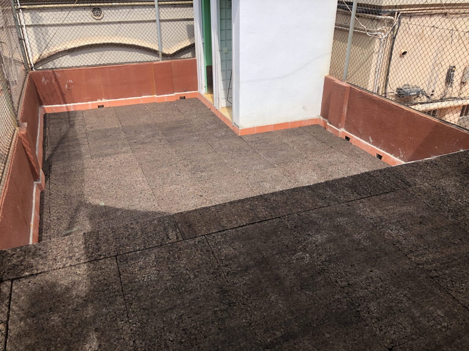 Césped artificial europeo resistente y duradero